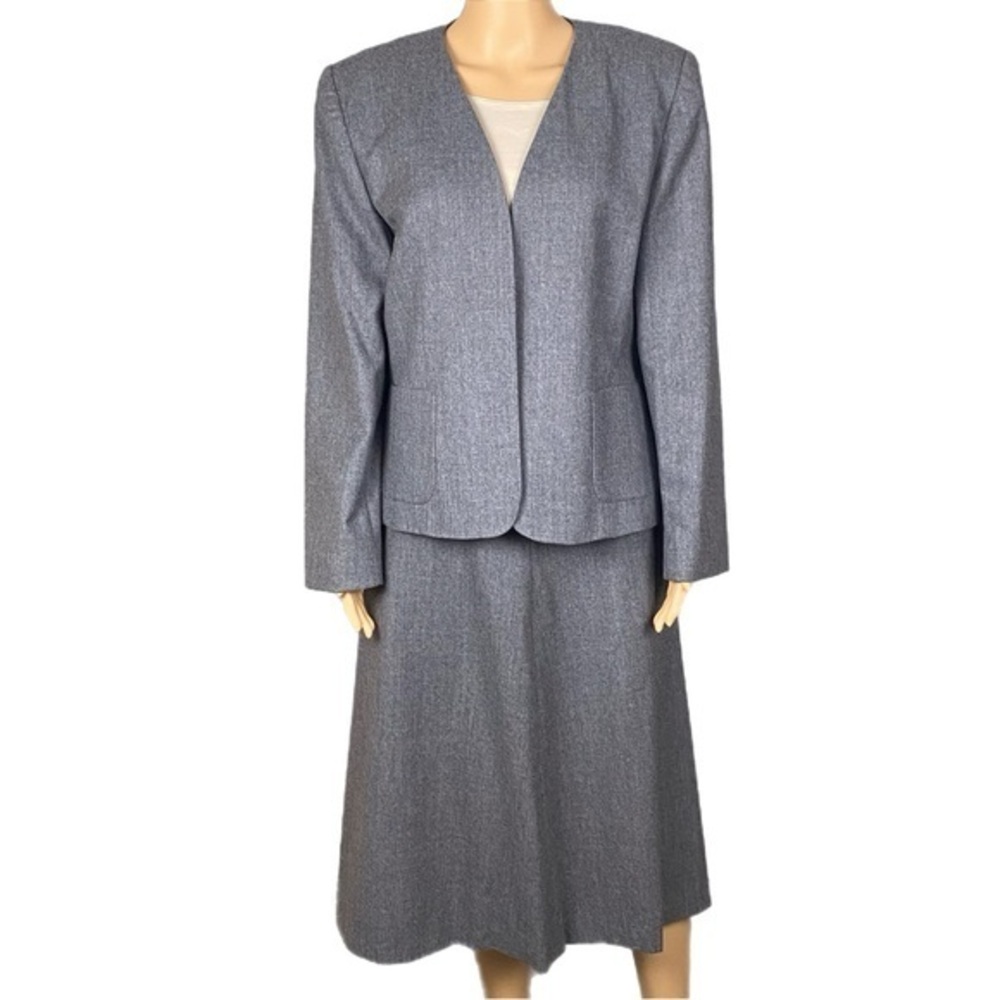 TALBOTS Gray 100% Wool Vintage skirt & blazer Suit Set circa 1990’s Size 12 EUC